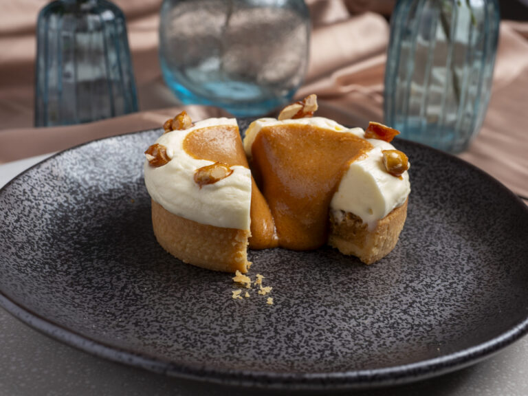 Peanut And Vanilla Tarts